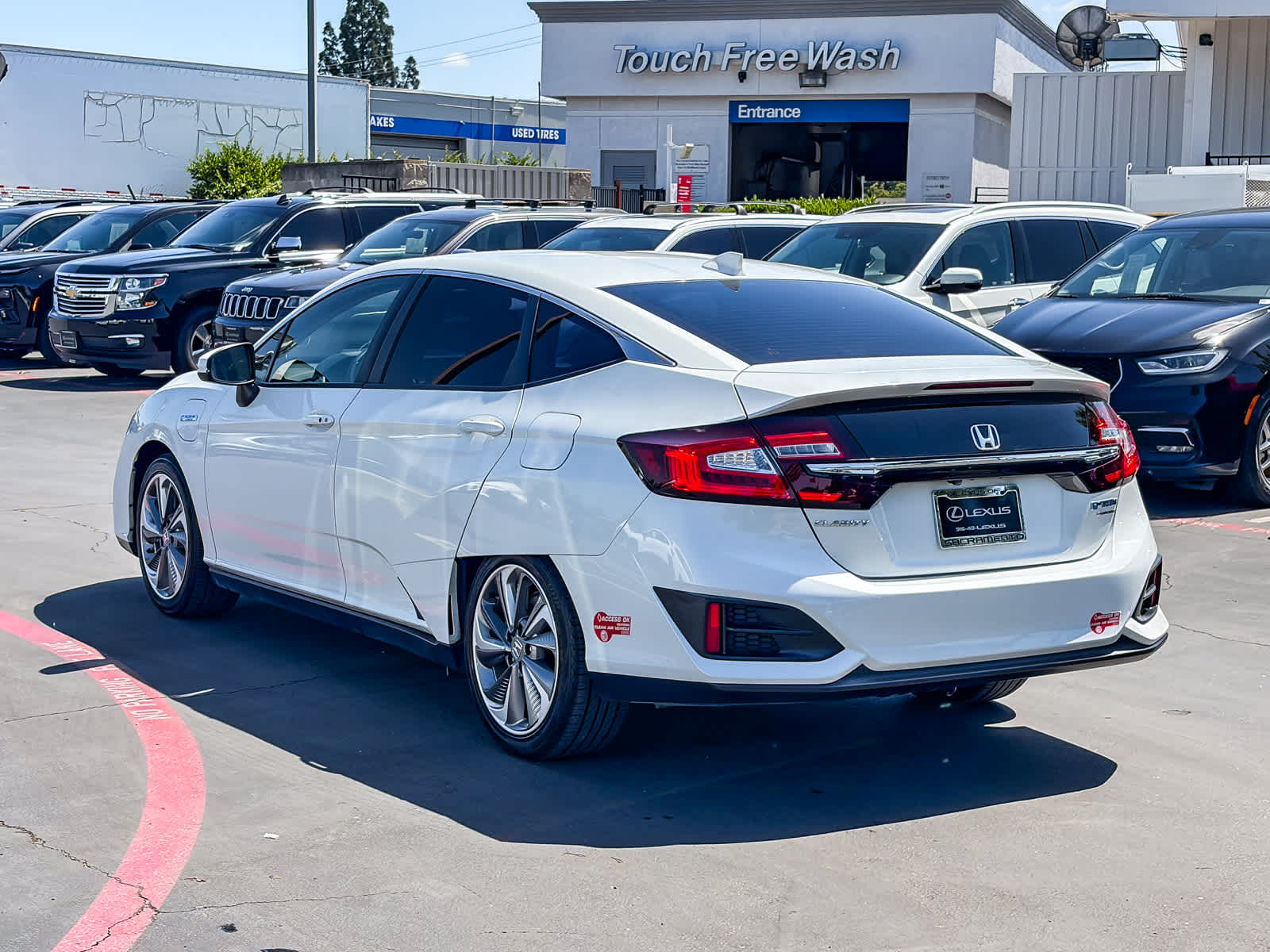 Thumbnail: 2018 Honda Clarity - 2