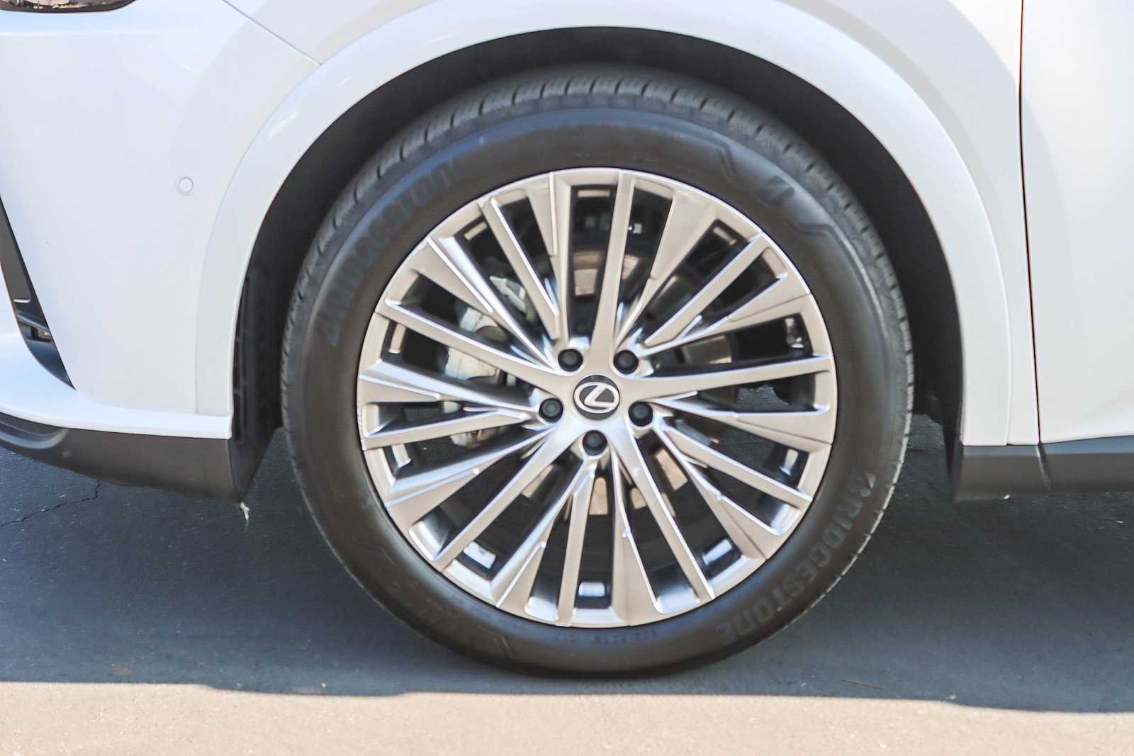 Thumbnail: 2025 Lexus RX - 9