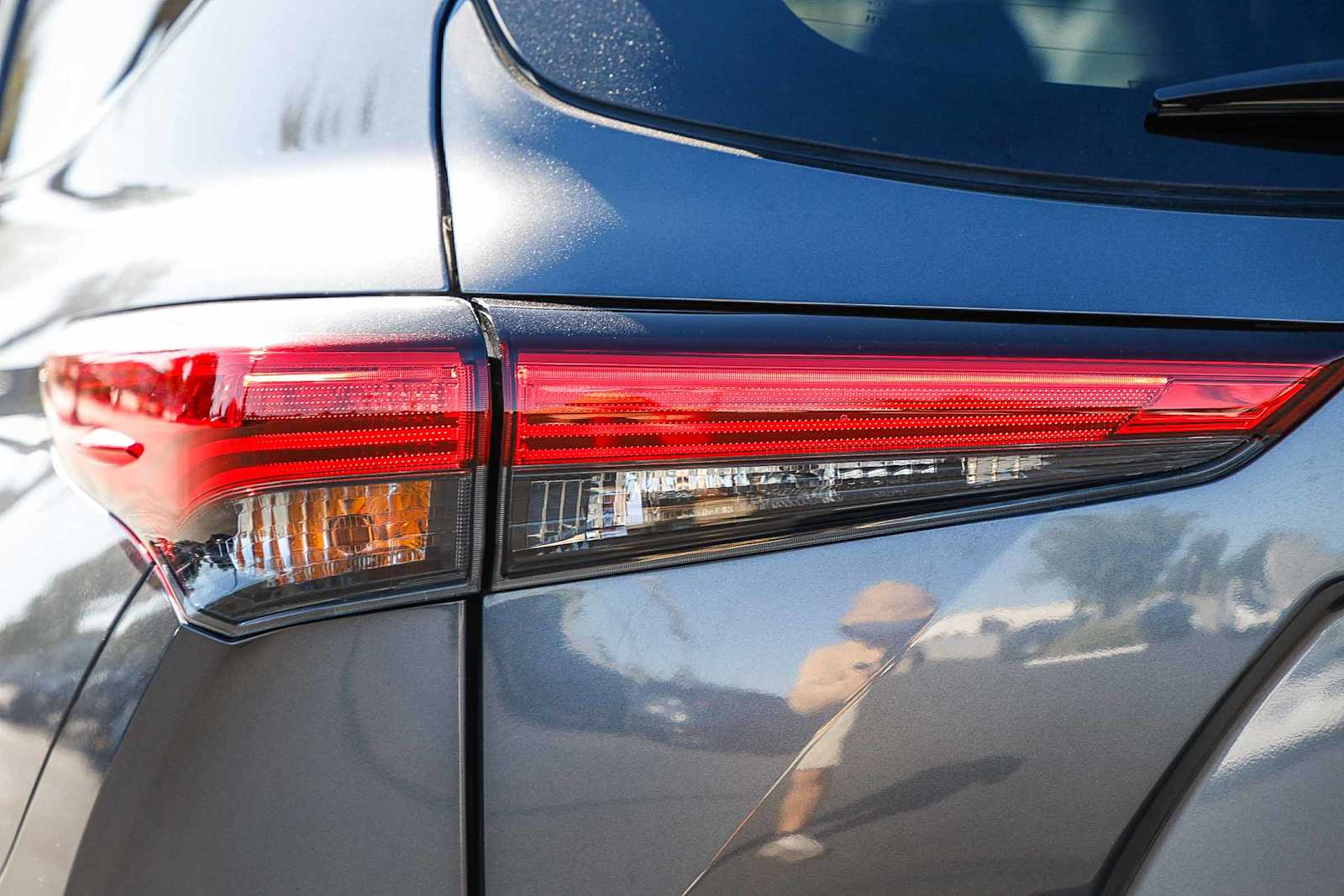 Thumbnail: 2023 Toyota Highlander - 11