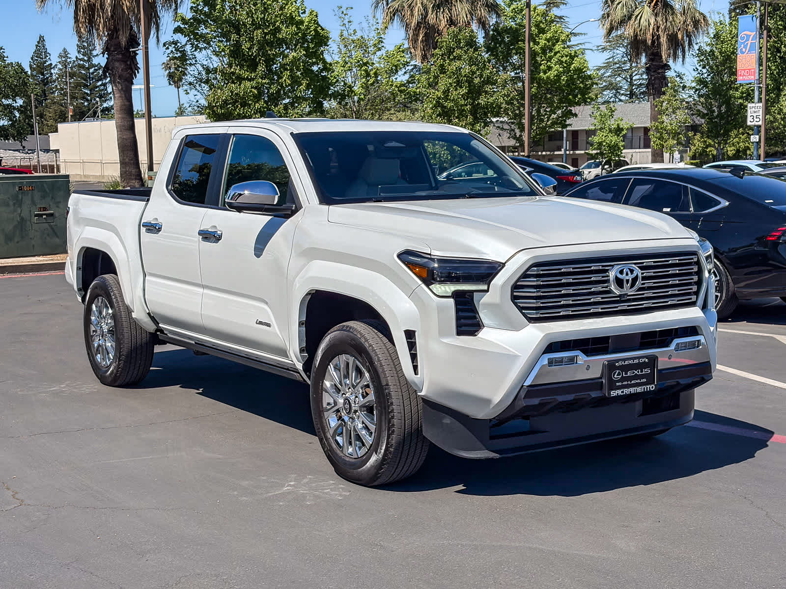 2024 Toyota Tacoma Limited photo 4
