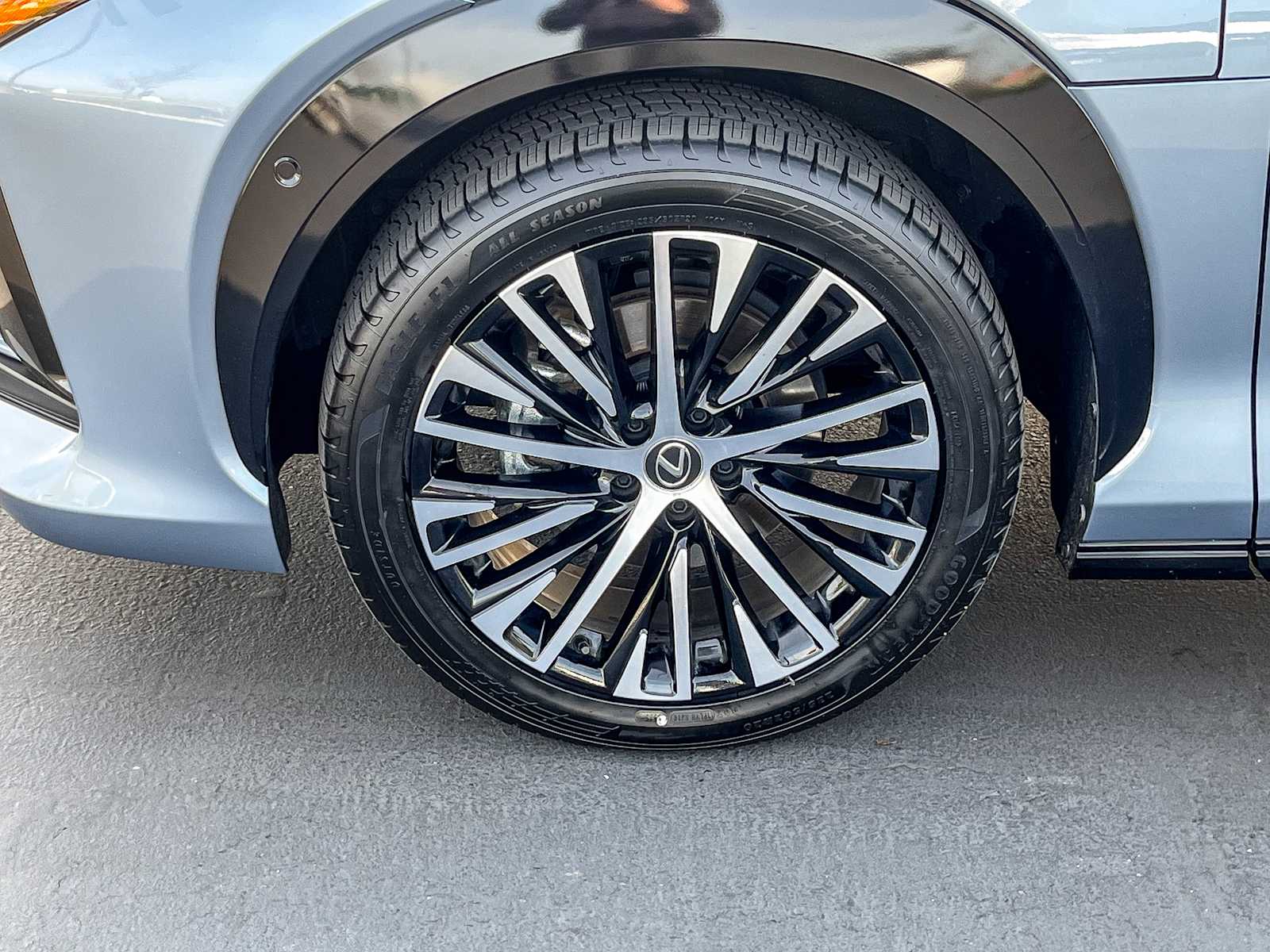 Thumbnail: 2023 Lexus RZ - 9