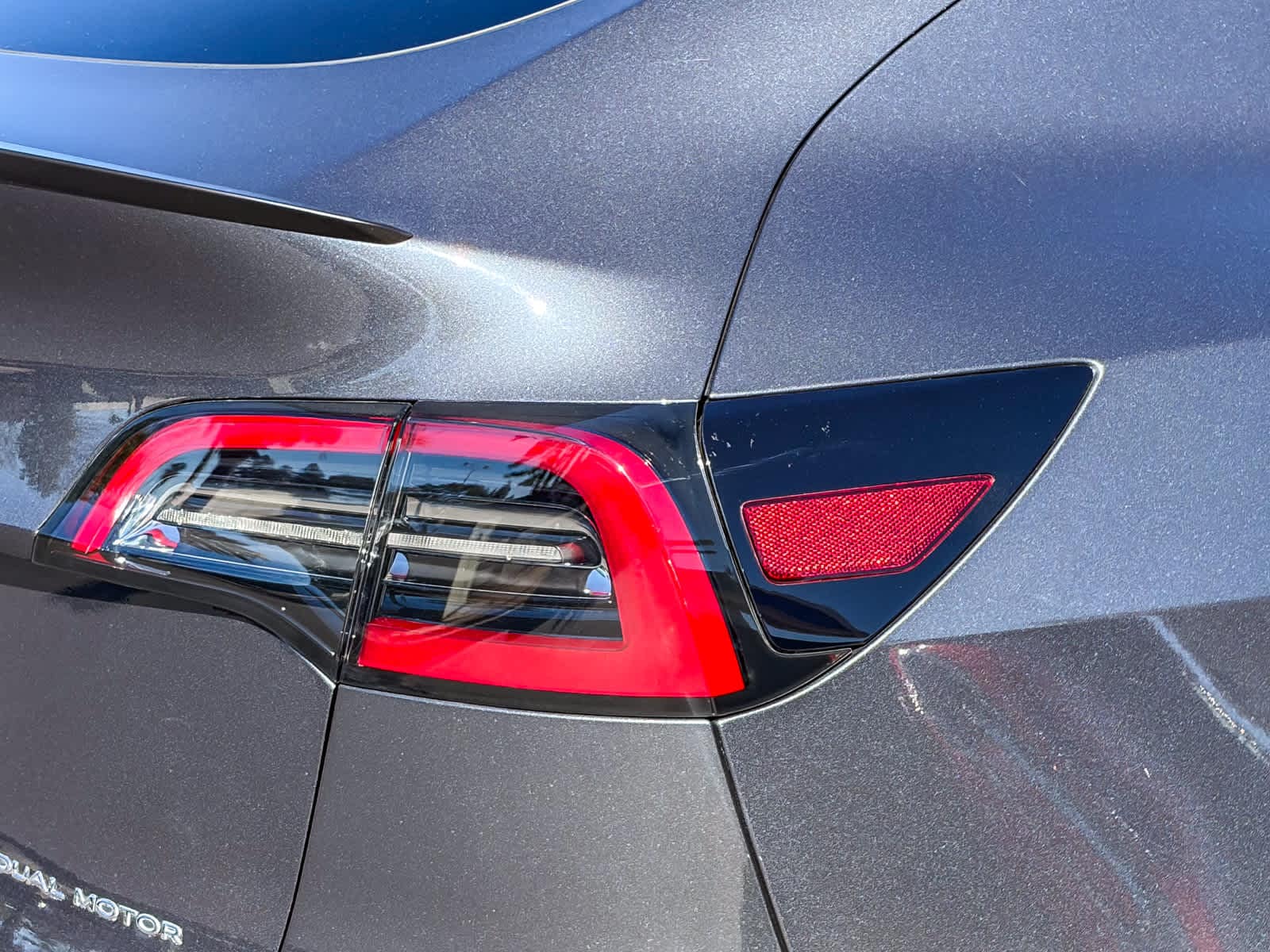 2021 Tesla Model Y Long Range photo 3