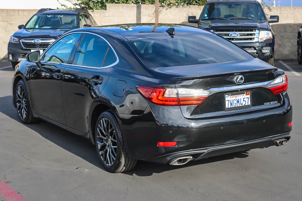 Used 2017 Lexus ES 350  Sedan