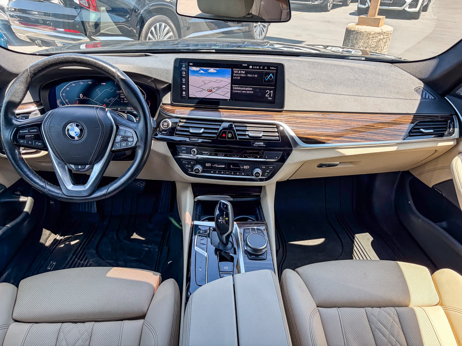 Thumbnail: 2021 BMW 5 Series - 11