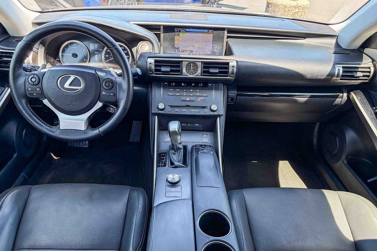 Thumbnail: 2015 Lexus IS - 11