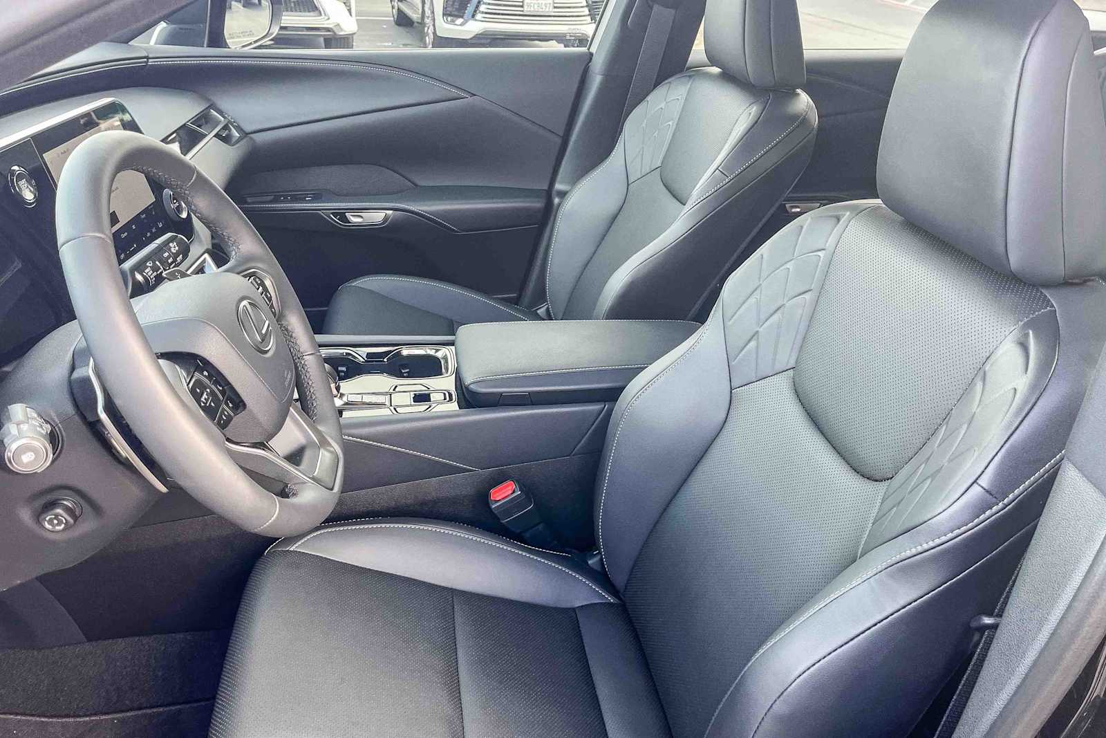 Thumbnail: 2025 Lexus RX - 17