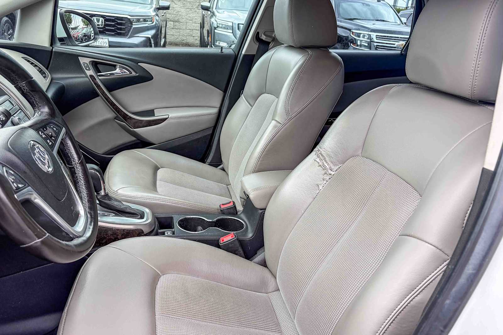 Thumbnail: 2015 Buick Verano - 16