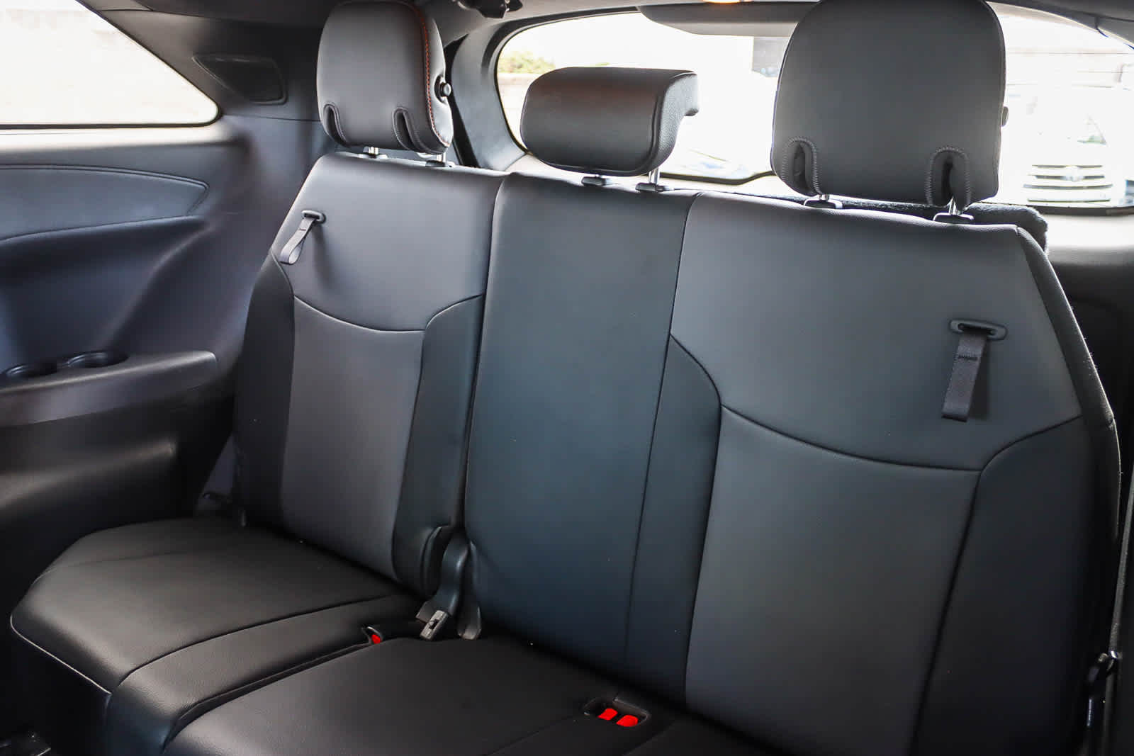 Thumbnail: 2022 Toyota Sienna - 19