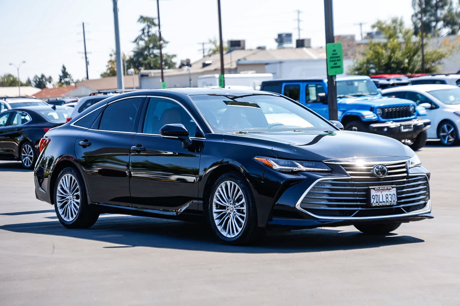 Thumbnail: 2022 Toyota Avalon - 5