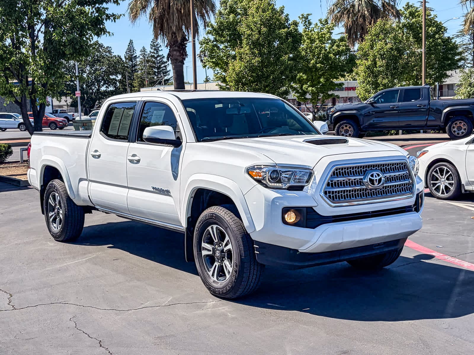 2016 Toyota Tacoma TRD Sport V6 photo 4