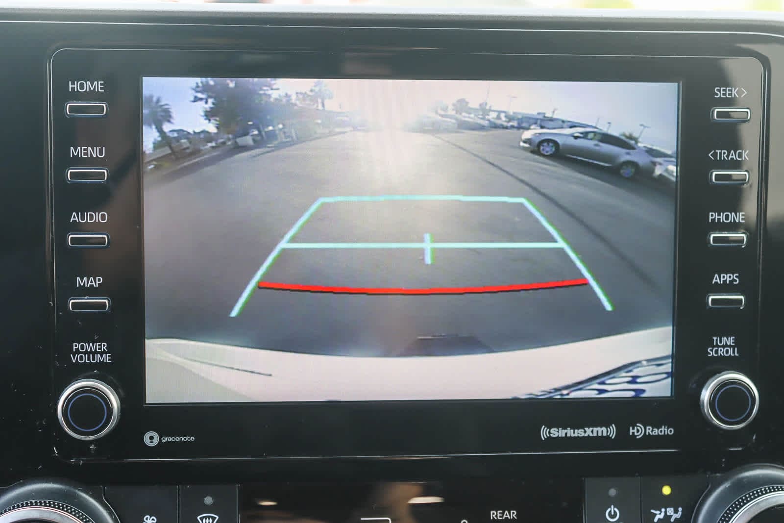 Thumbnail: 2020 Toyota Highlander - 23