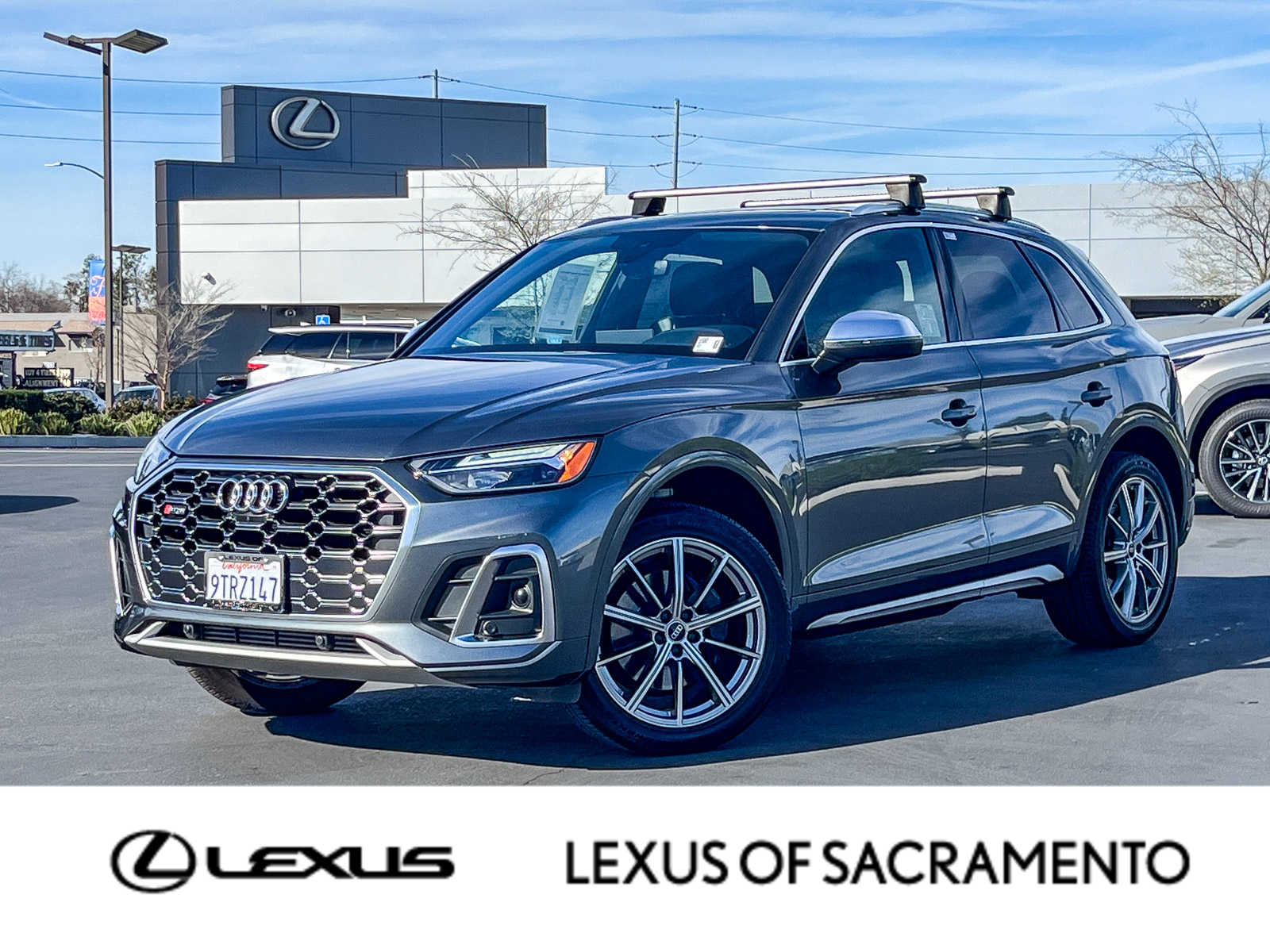 Thumbnail: 2022 Audi SQ5 - 1