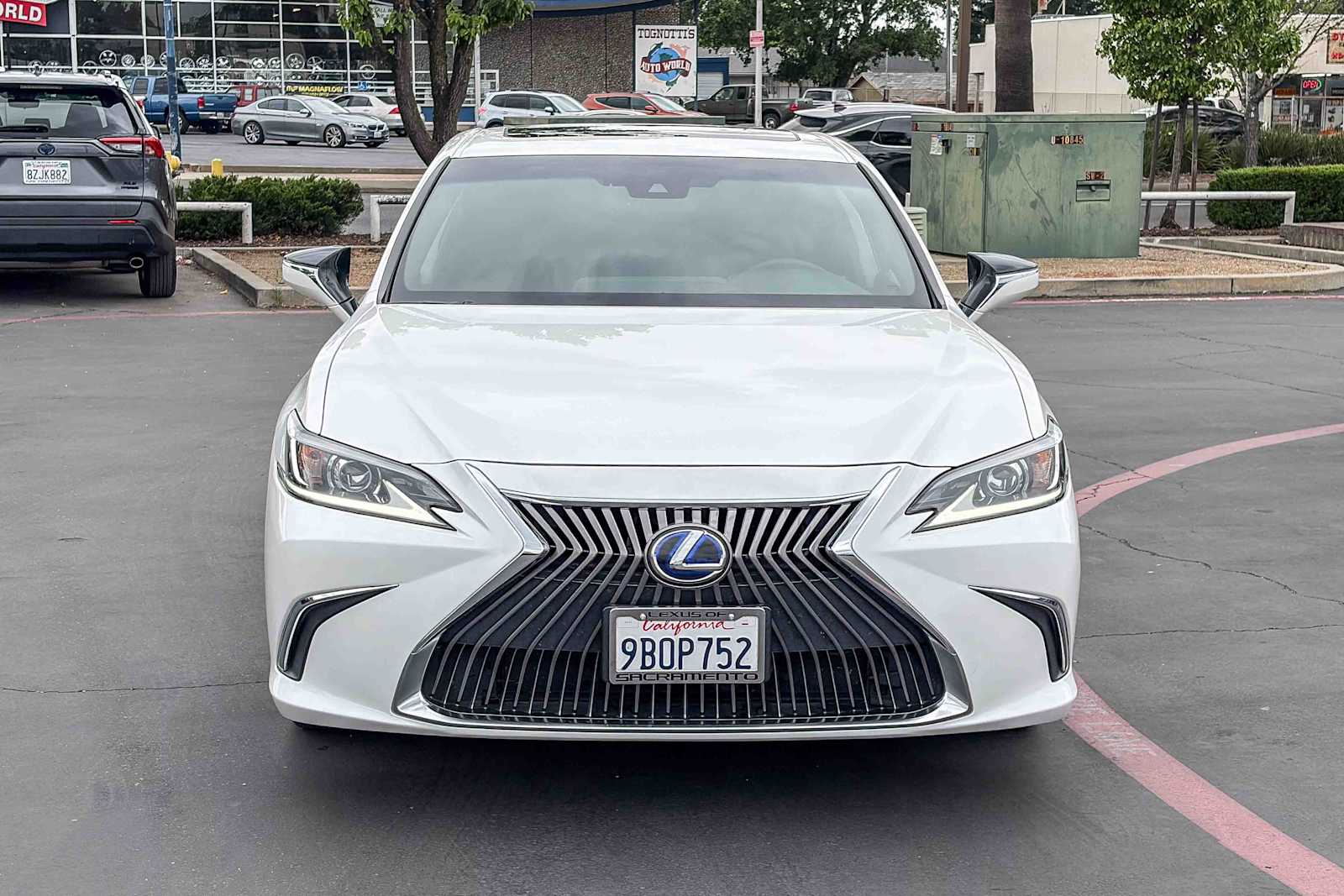 2021 LEXUS ES 300h photo 5
