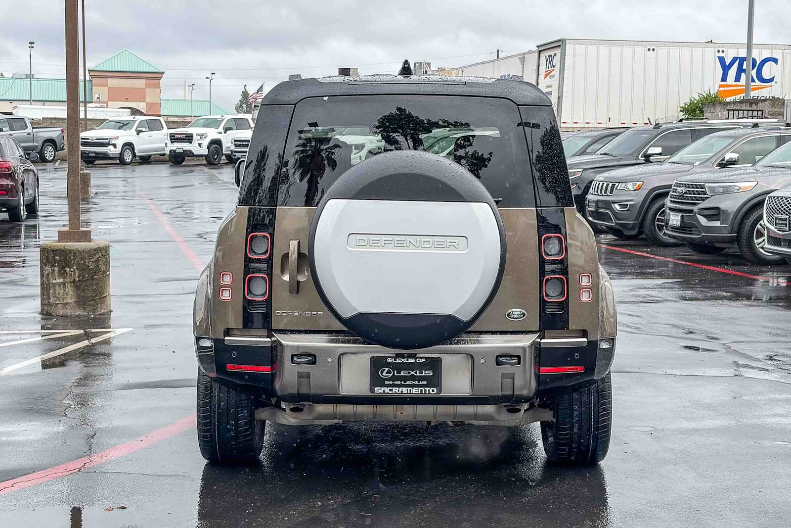 2020 Land Rover Defender 110 X photo 2