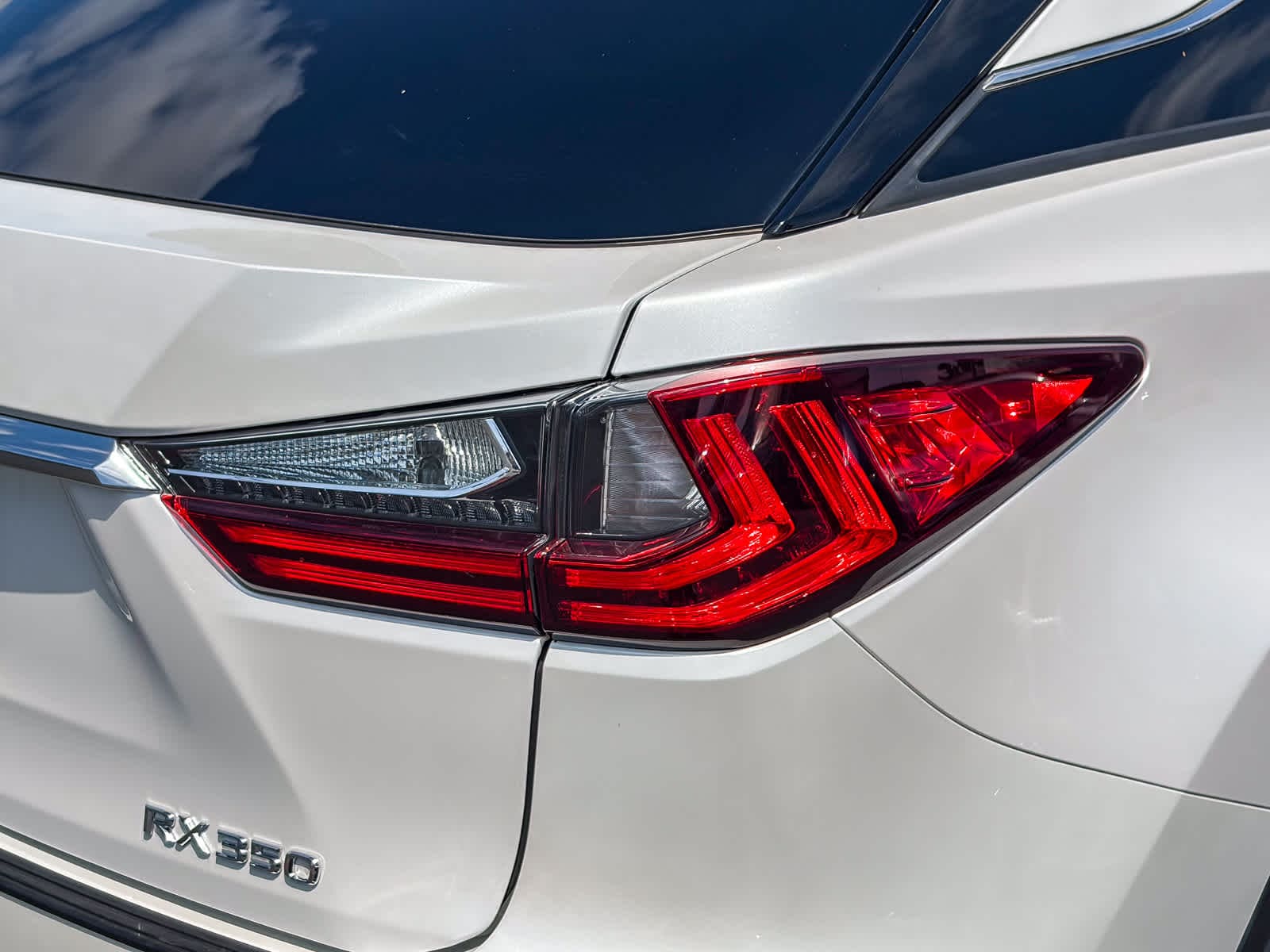 2017 LEXUS RX 350 photo 3