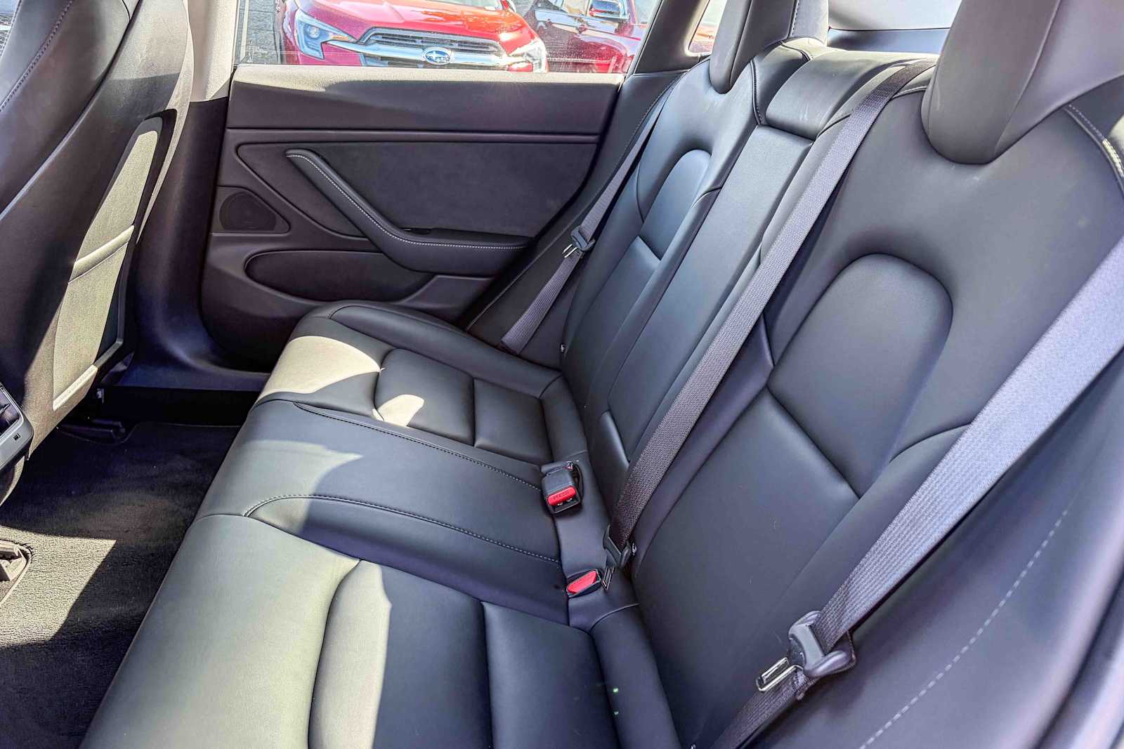 Thumbnail: 2018 Tesla Model 3 - 17