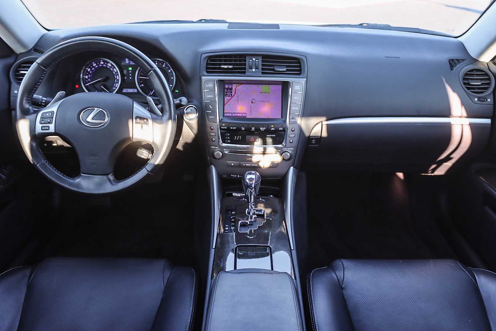 Thumbnail: 2013 Lexus IS - 11