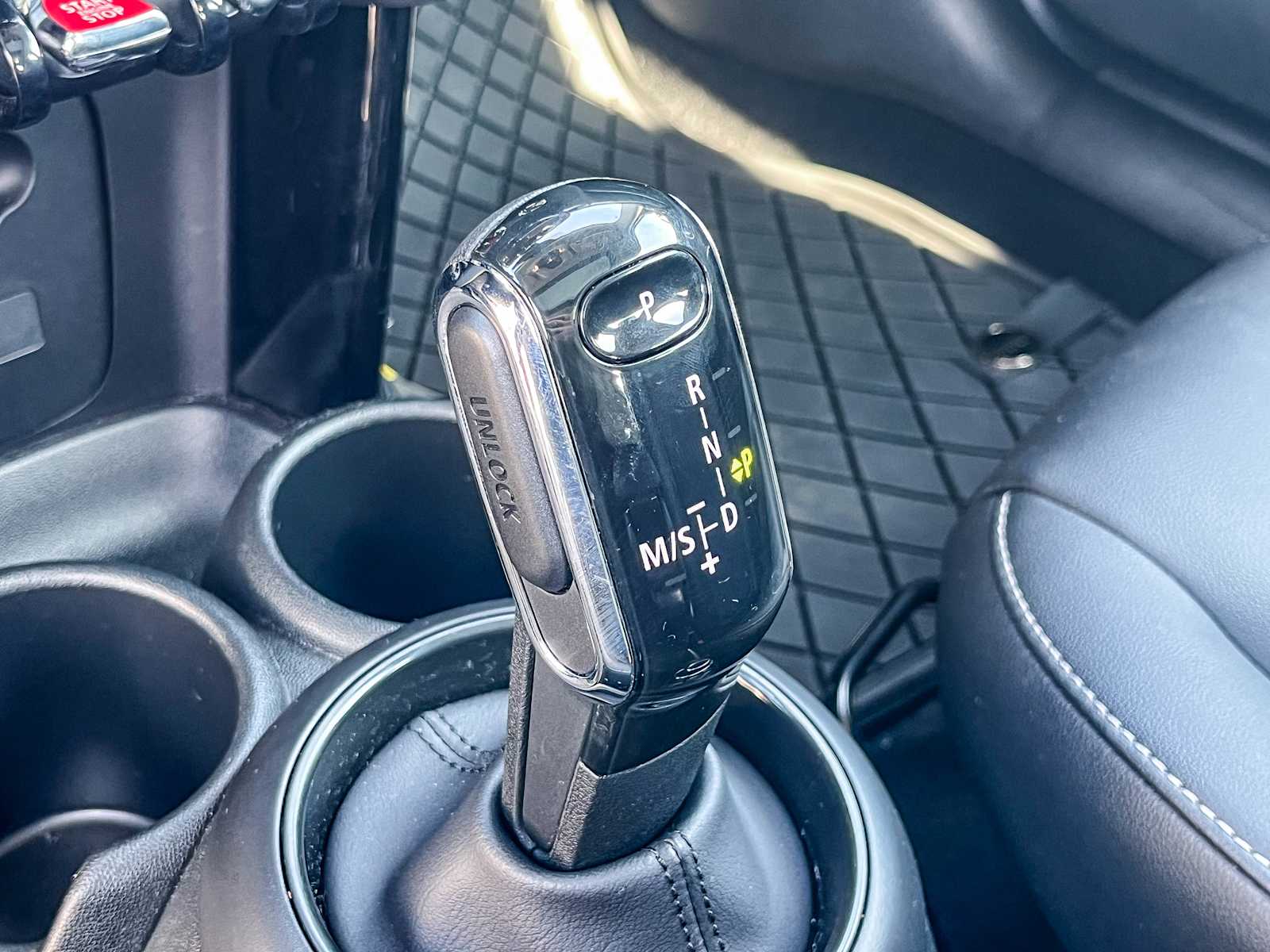 Thumbnail: 2023 MINI Cooper Hardtop - 18