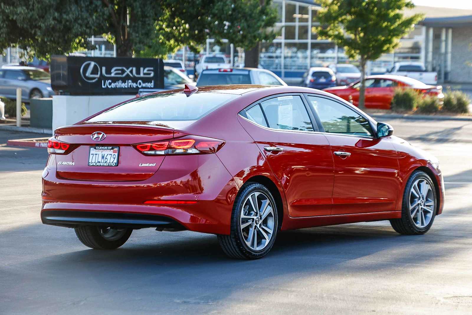 Thumbnail: 2017 Hyundai Elantra - 4