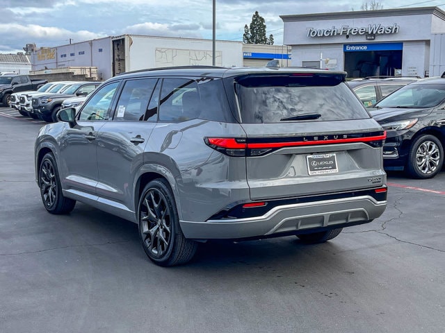 Thumbnail: 2026 Lexus TX - 3