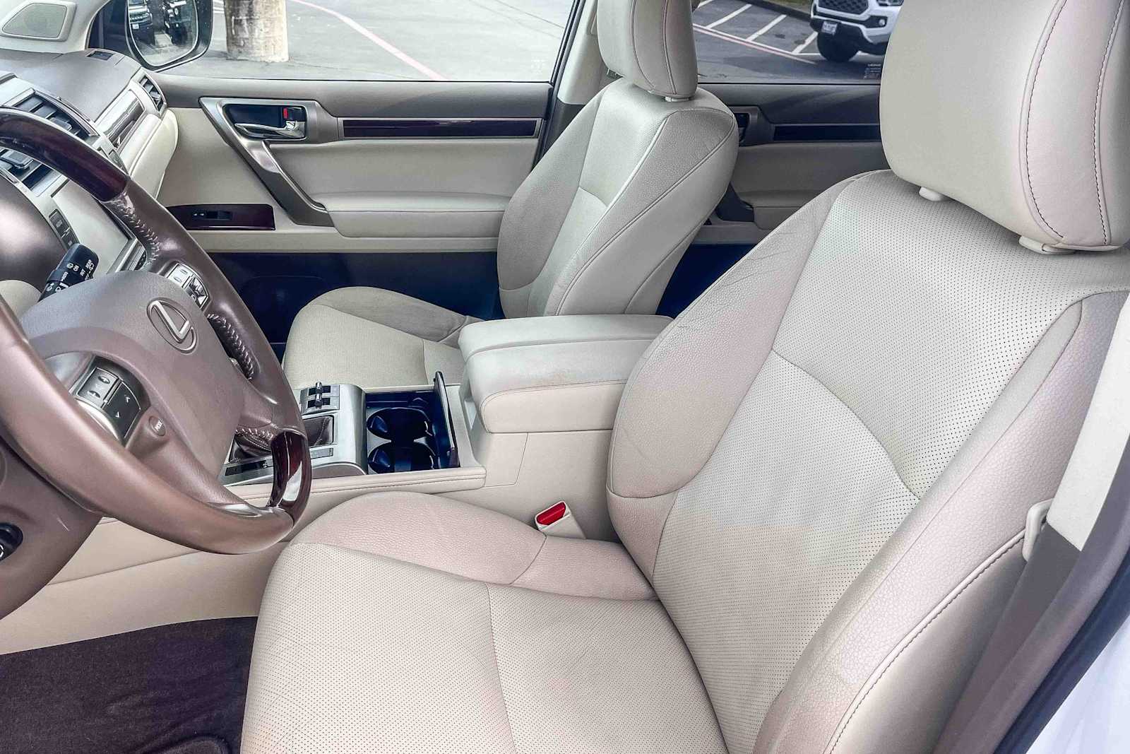 Thumbnail: 2018 Lexus GX - 17