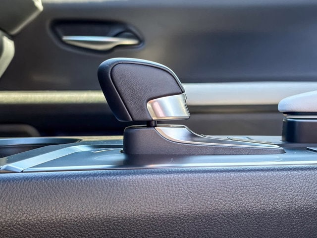 Thumbnail: 2026 Lexus UX - 24