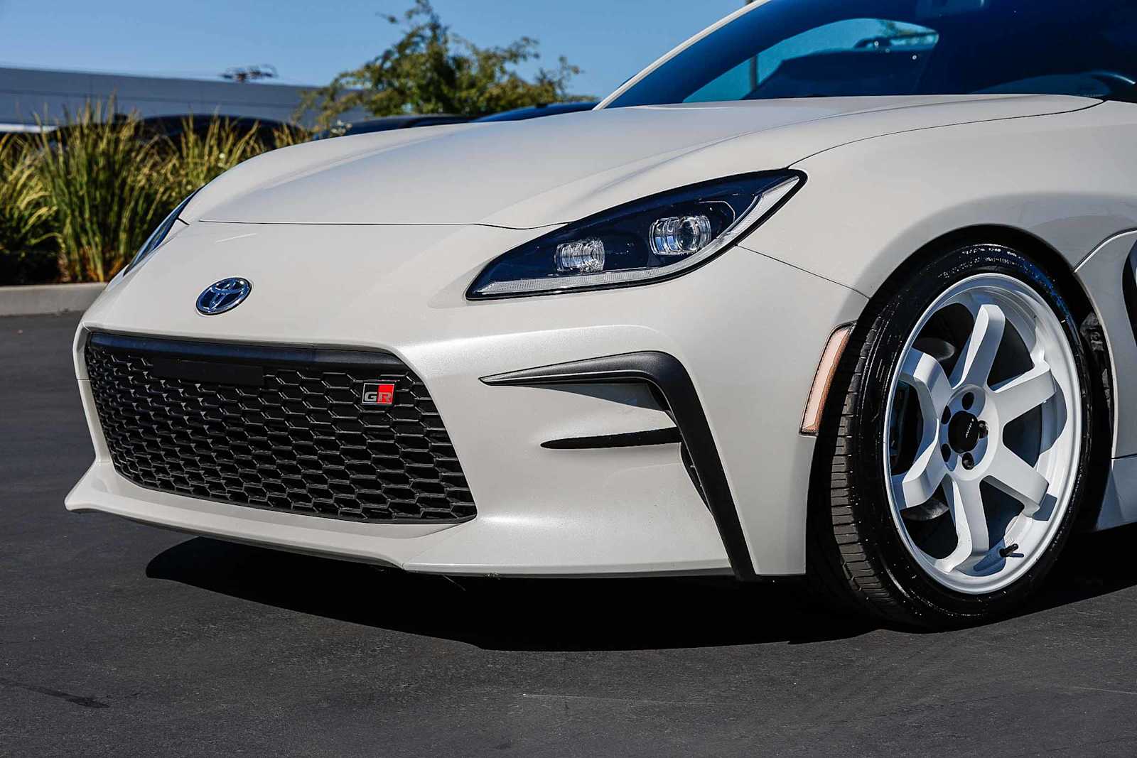 Thumbnail: 2023 Toyota GR86 - 7