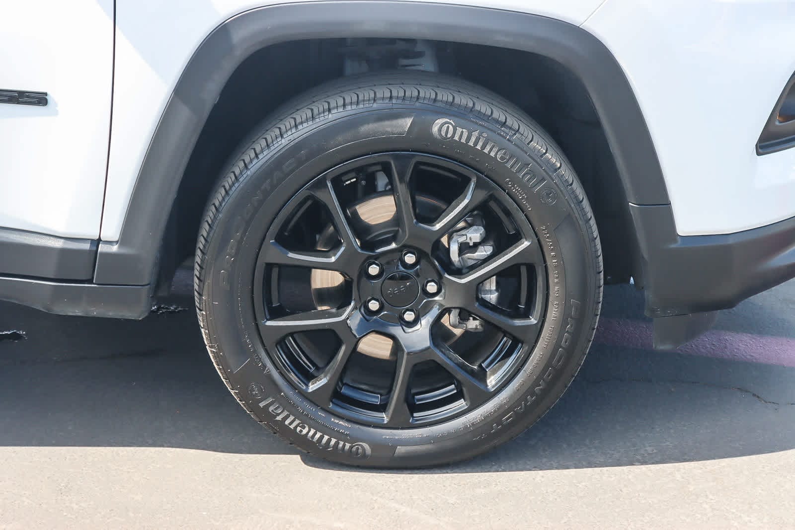 Thumbnail: 2022 Jeep Compass - 9