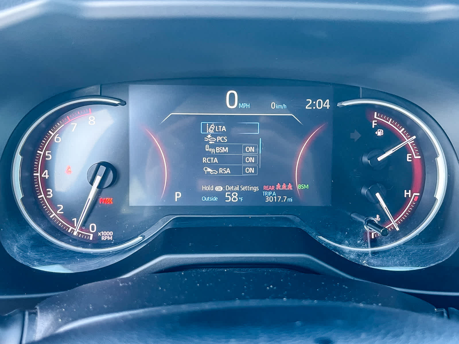 Thumbnail: 2022 Toyota RAV4 - 23