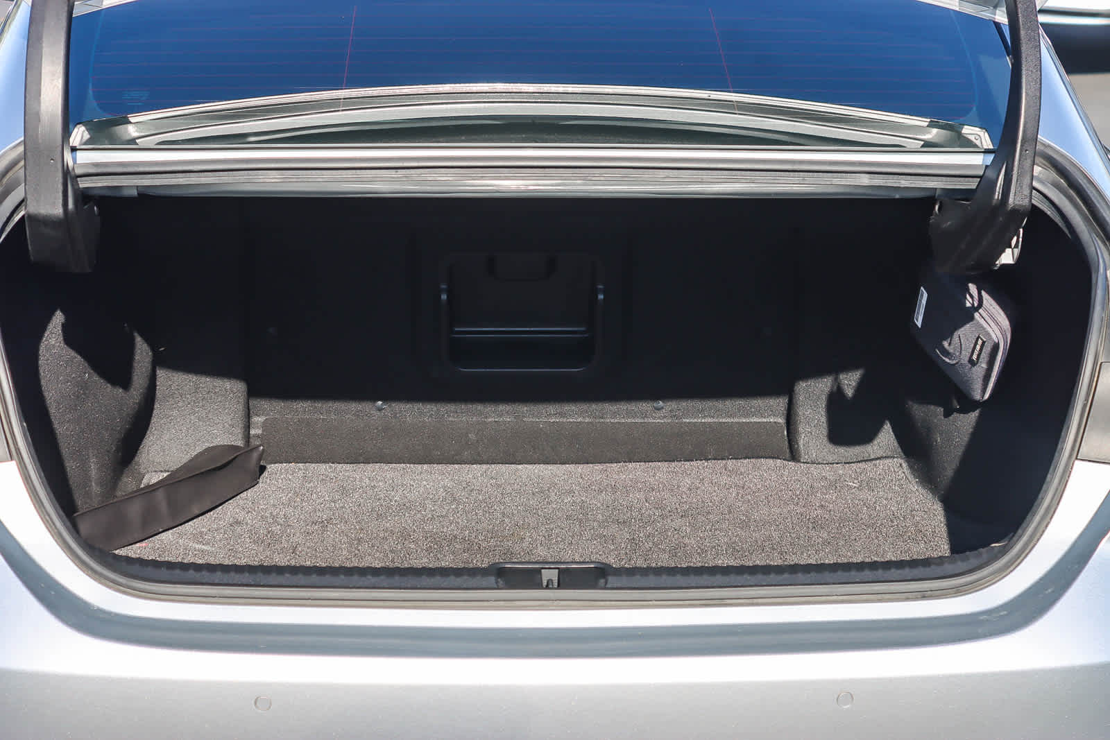 Thumbnail: 2022 Lexus ES - 26