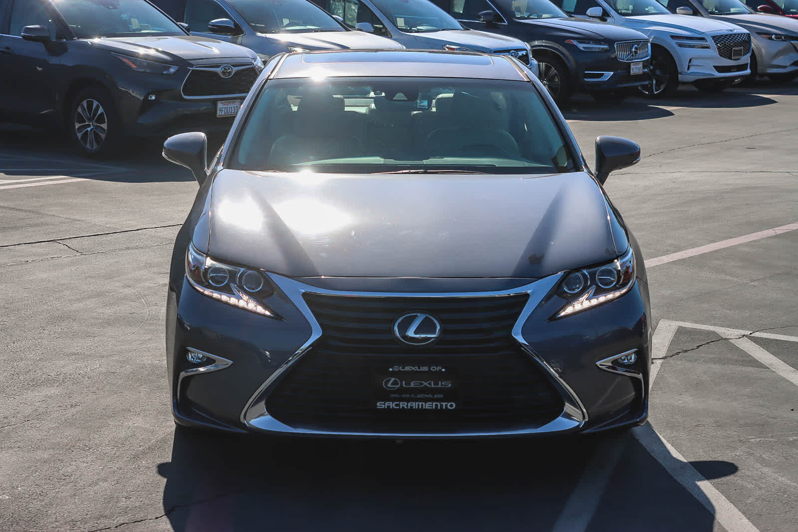Thumbnail: 2017 Lexus ES - 2
