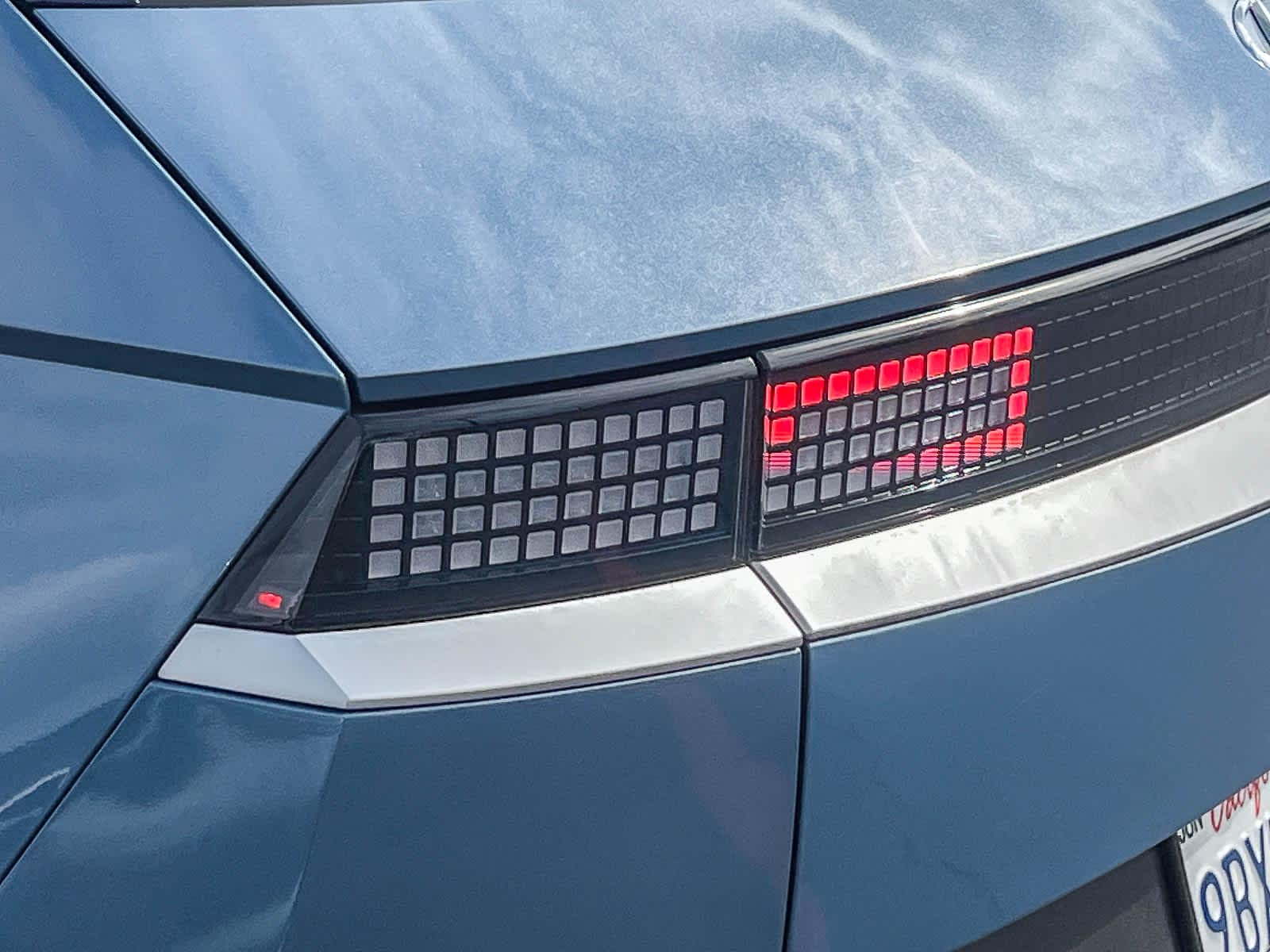 Thumbnail: 2022 Hyundai Ioniq 5 - 8