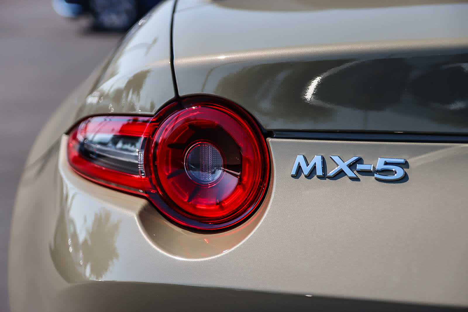 Thumbnail: 2024 Mazda MX-5 Miata - 11