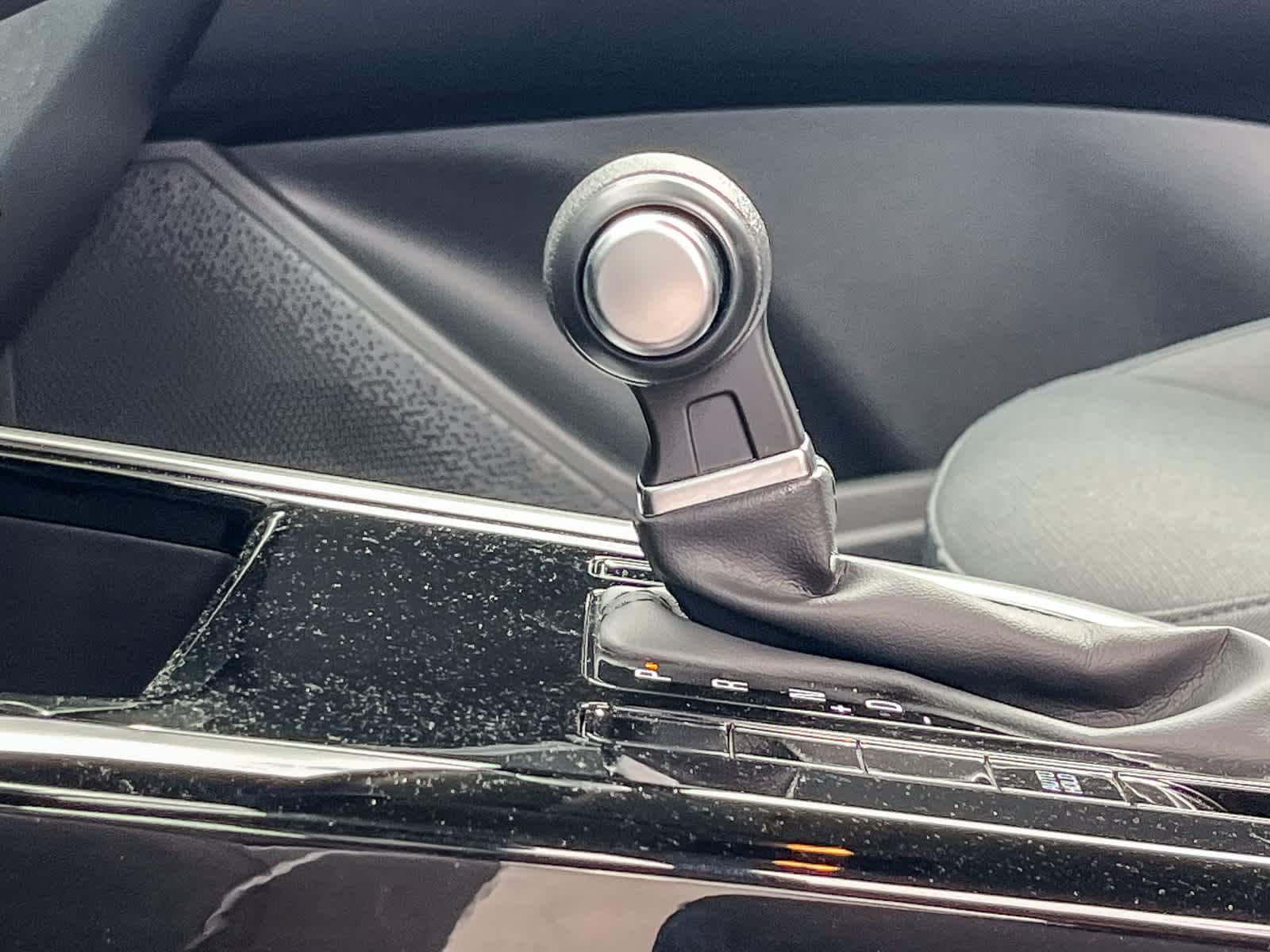 Thumbnail: 2024 Kia Niro - 21