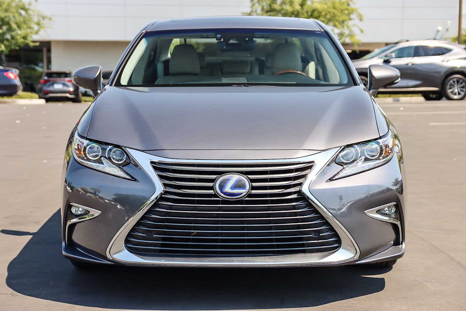 Thumbnail: 2017 Lexus ES - 10