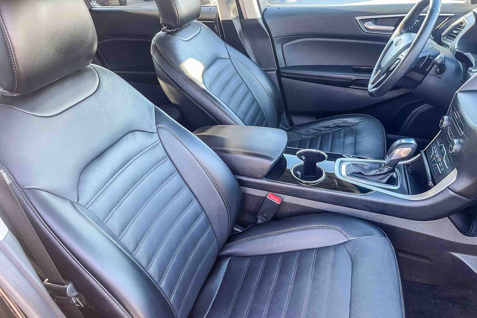 Thumbnail: 2015 Ford Edge - 15