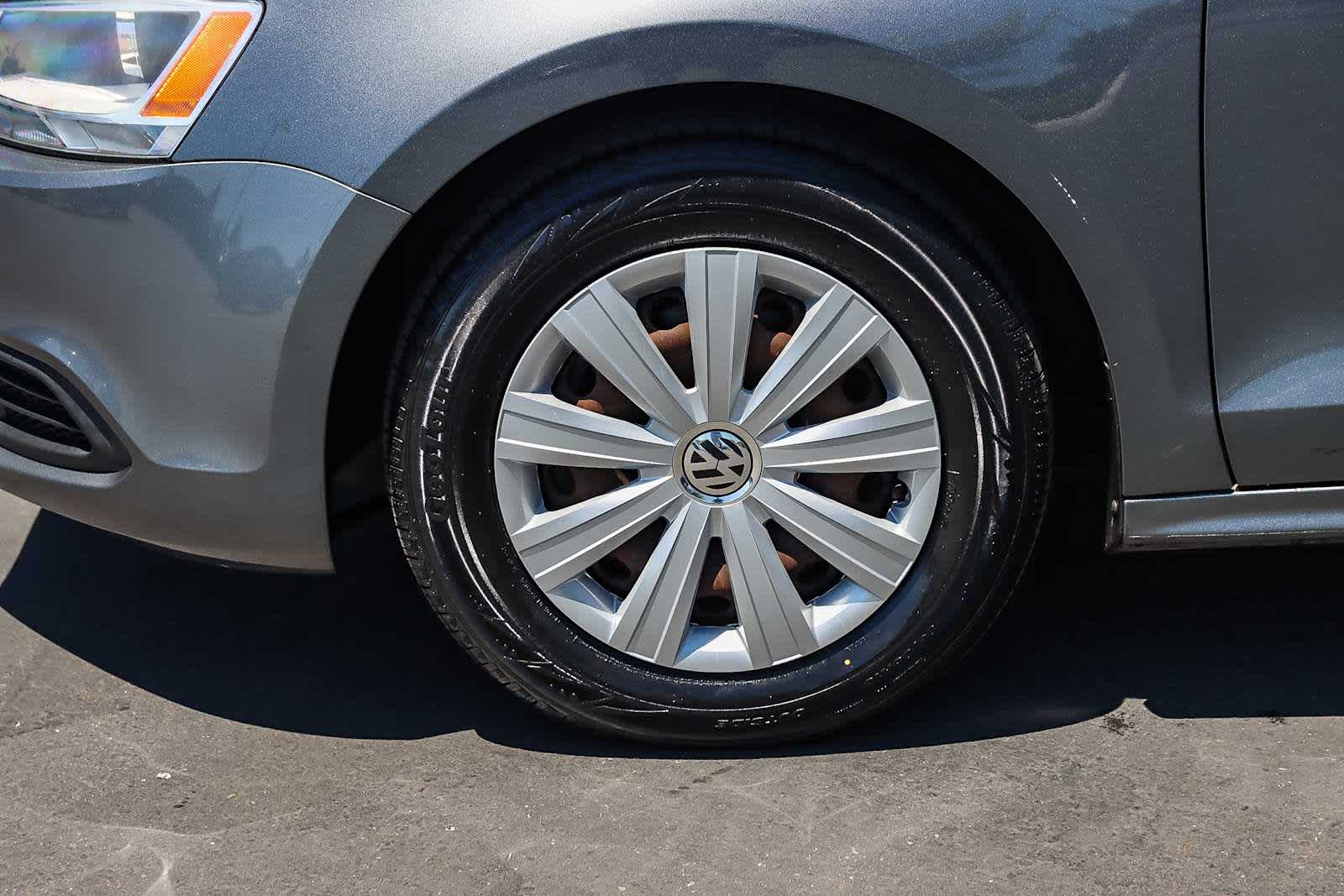 Thumbnail: 2014 Volkswagen Jetta - 11