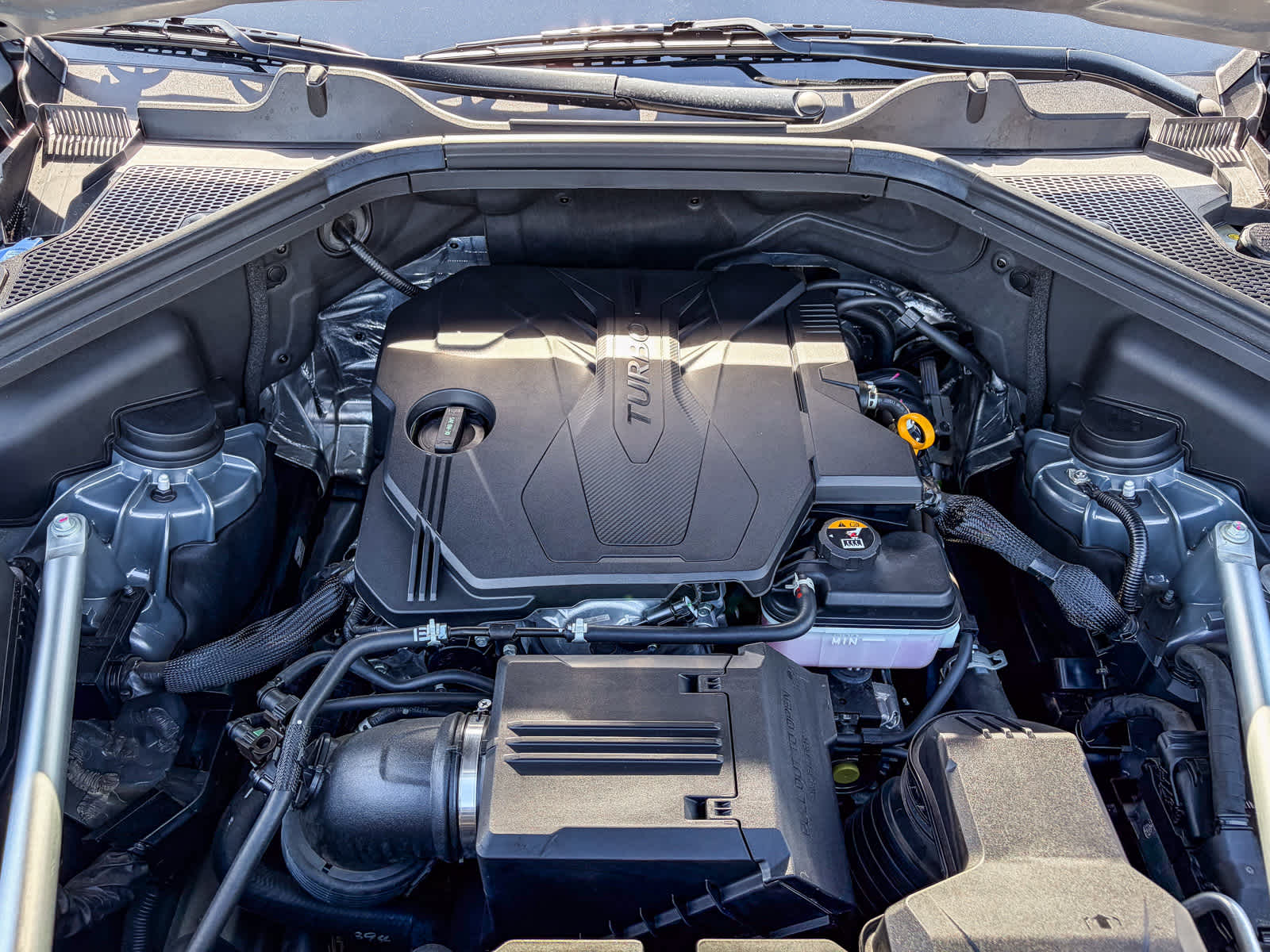 Thumbnail: 2023 Genesis GV80 - 25