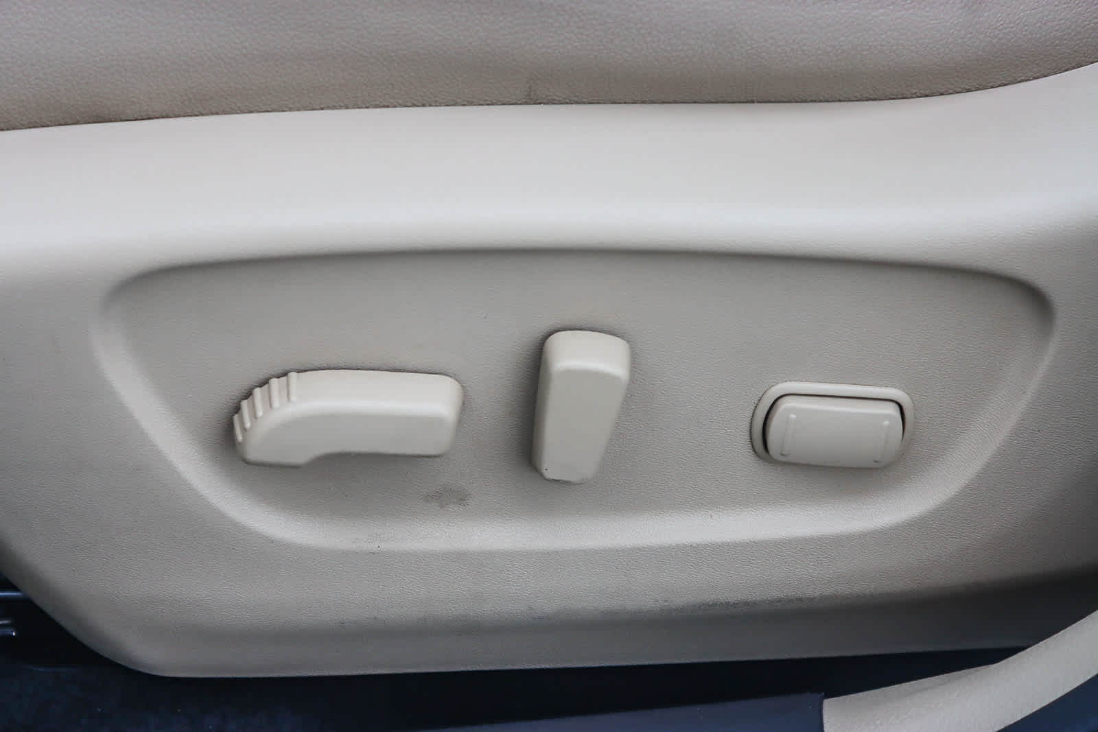 Thumbnail: 2020 Nissan Rogue - 20