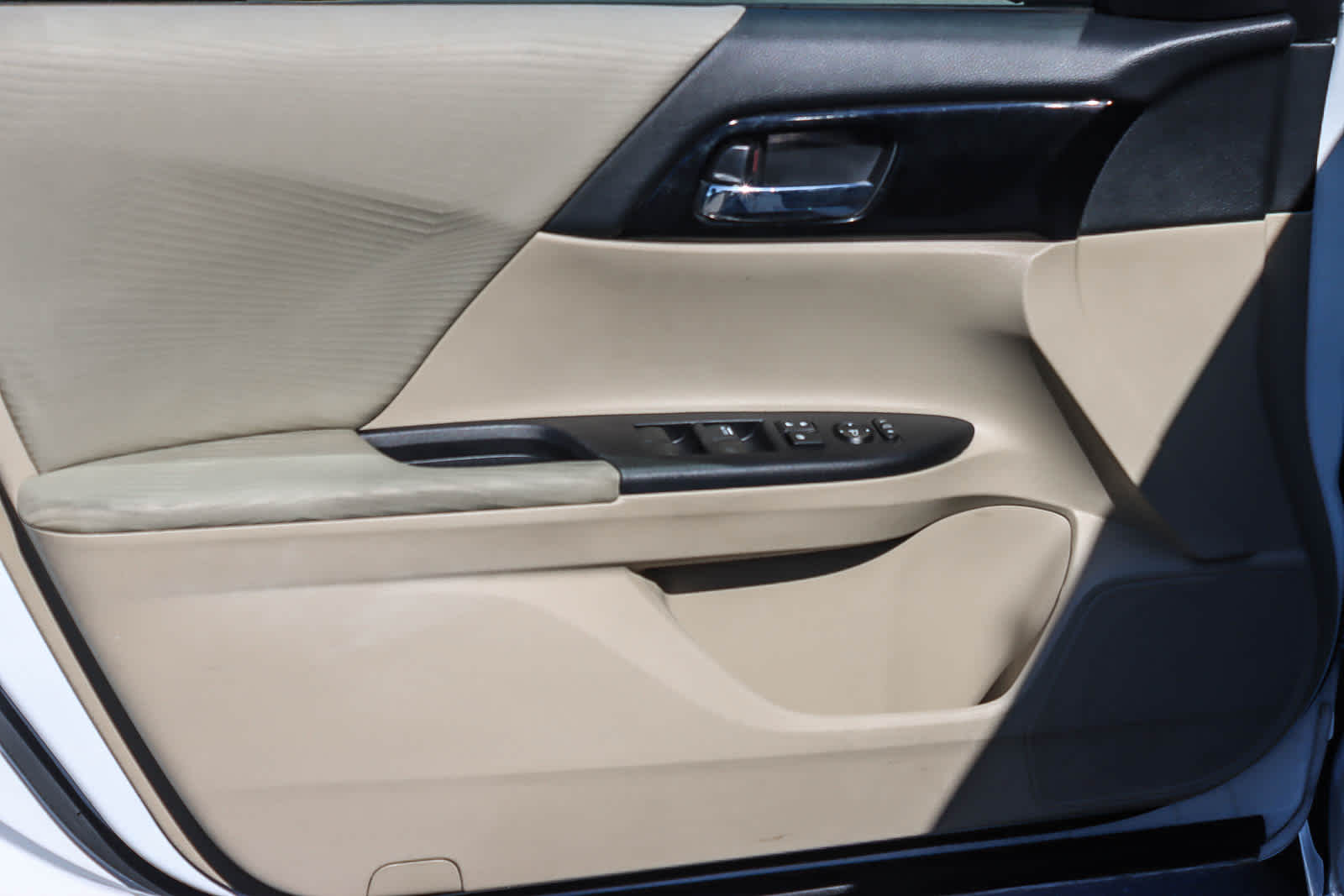 Thumbnail: 2017 Honda Accord - 19