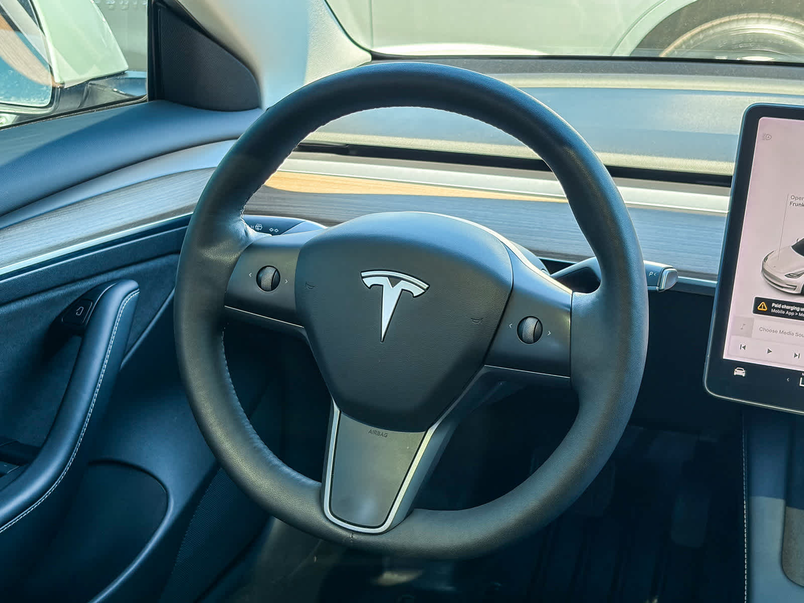 Thumbnail: 2022 Tesla Model 3 - 14