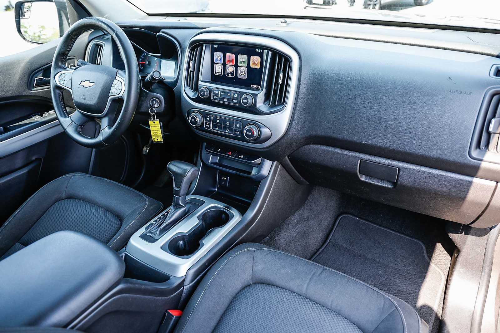 Thumbnail: 2015 Chevrolet Colorado - 12