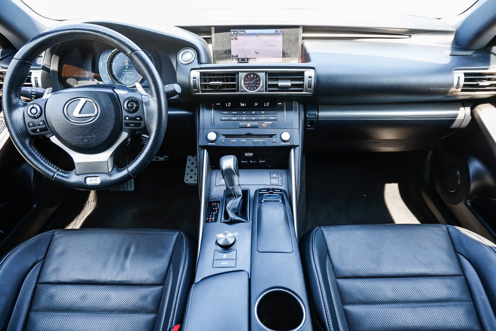 Thumbnail: 2015 Lexus IS - 11
