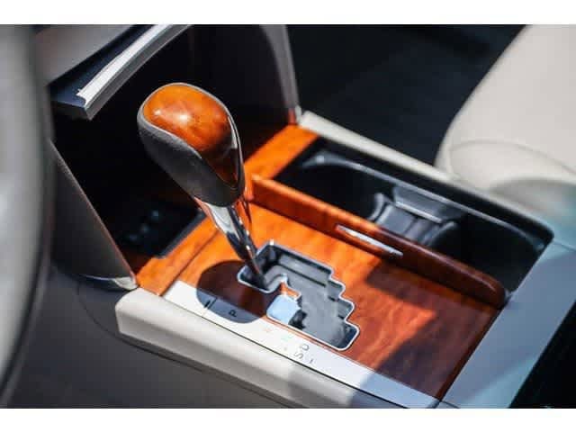 Thumbnail: 2010 Toyota Camry - 19