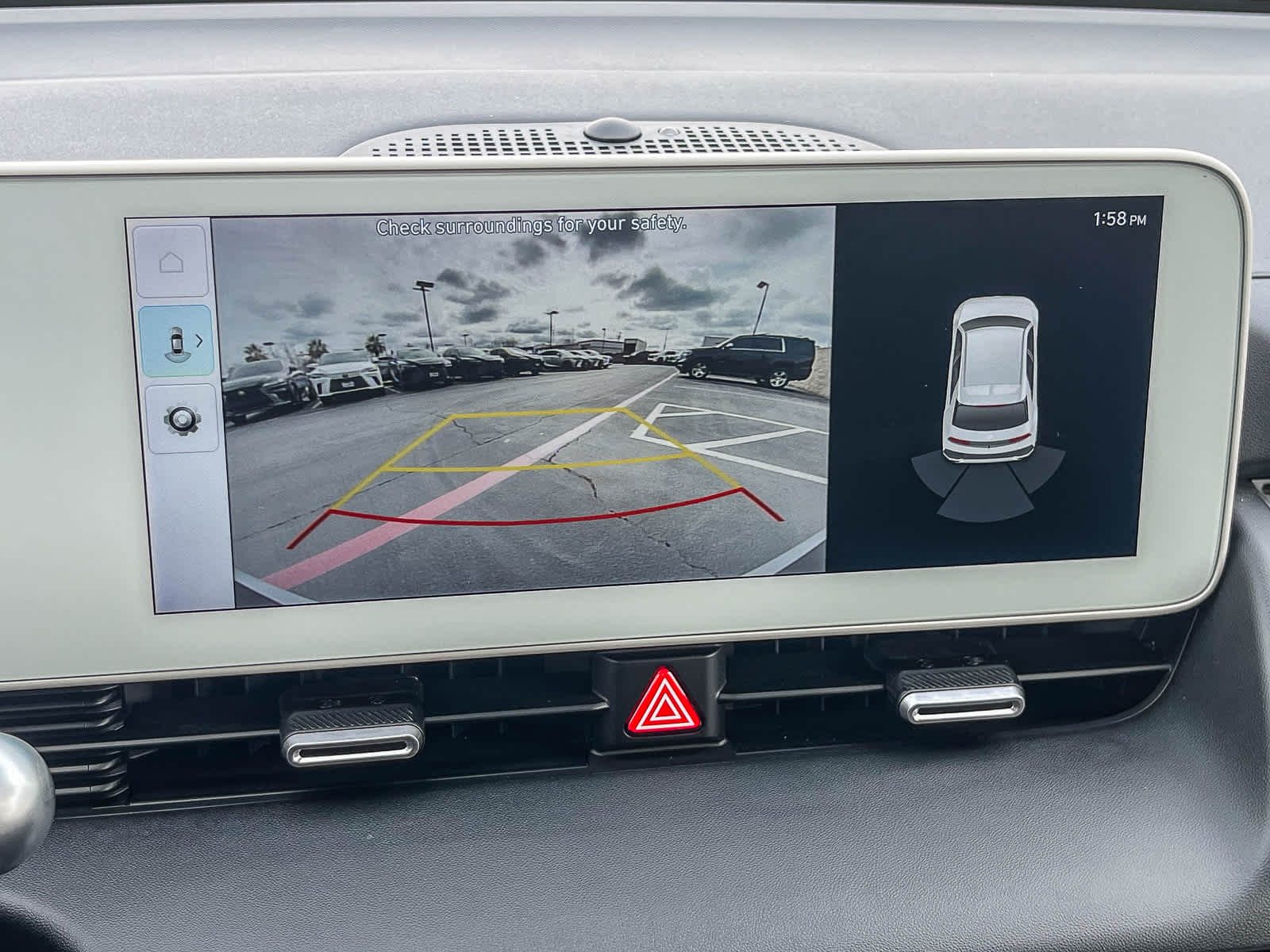 Thumbnail: 2022 Hyundai Ioniq 5 - 22