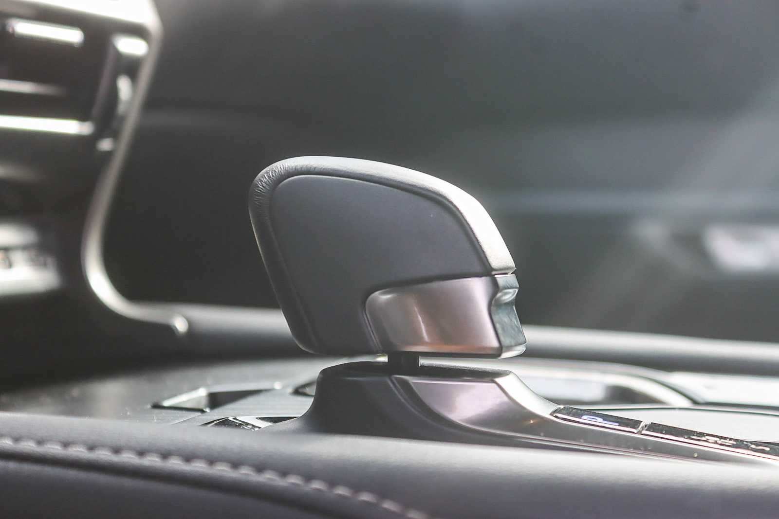 Thumbnail: 2025 Lexus RX - 22