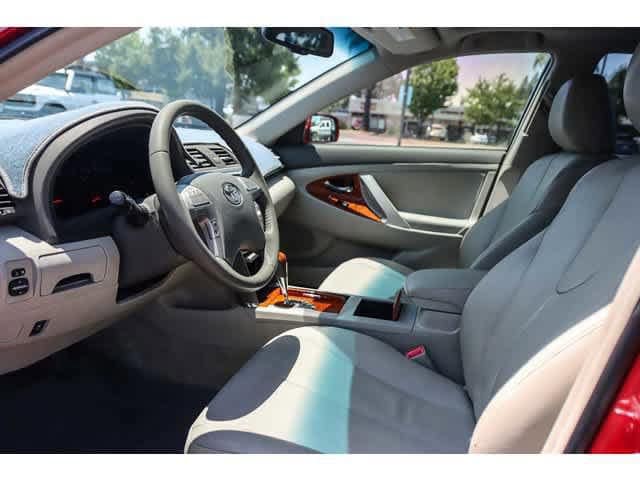 Thumbnail: 2010 Toyota Camry - 17