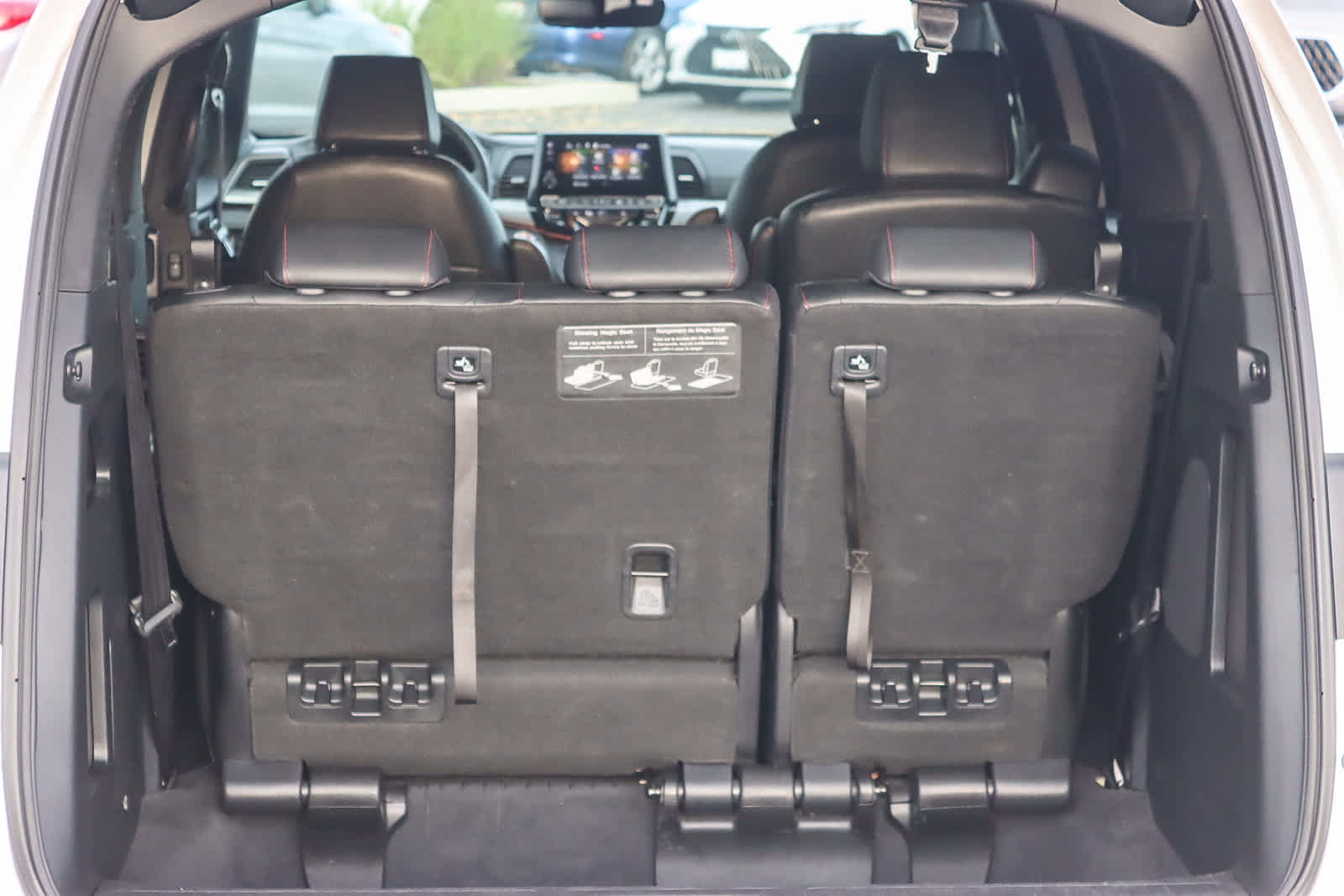 Thumbnail: 2023 Honda Odyssey - 25