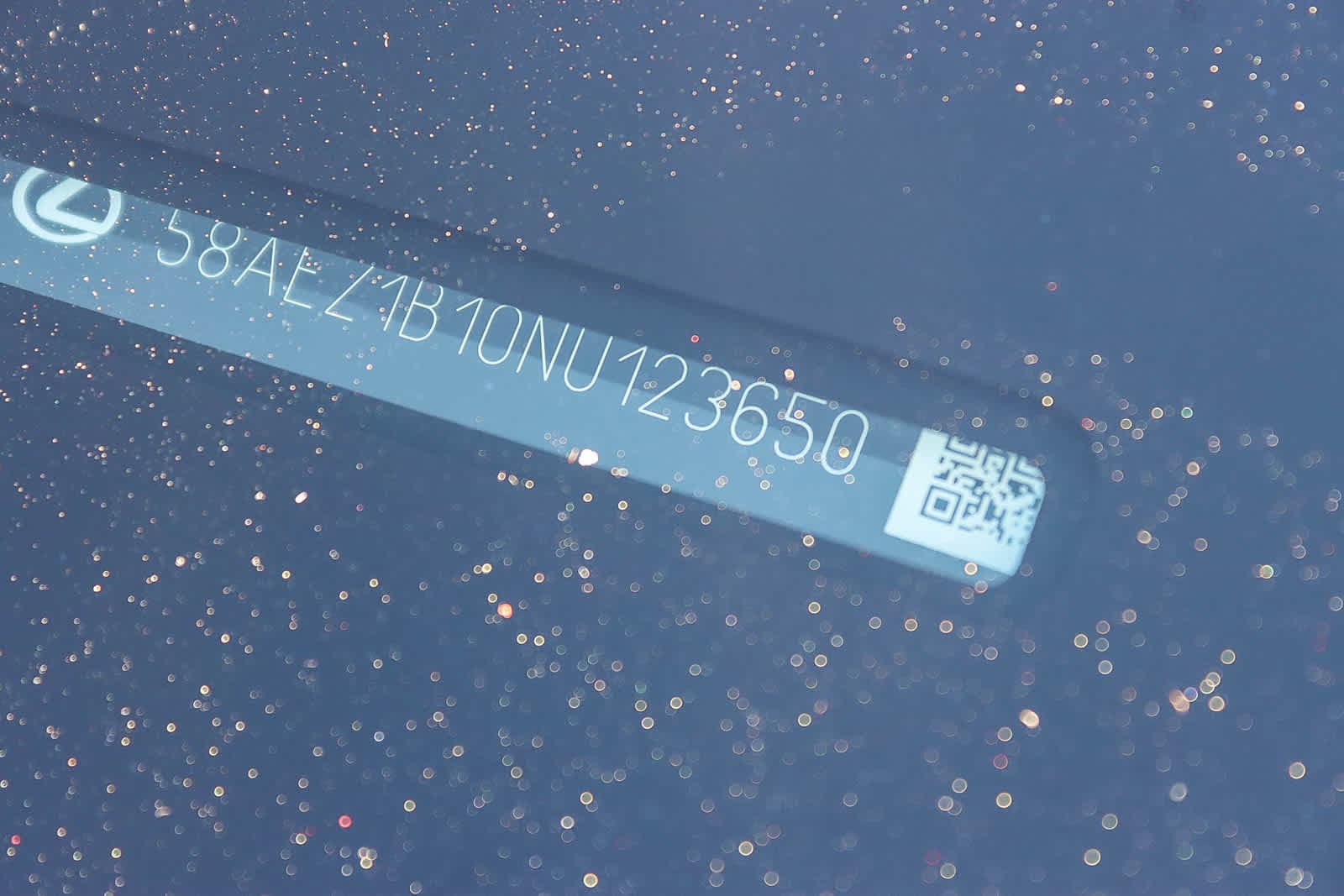 Thumbnail: 2022 Lexus ES - 27