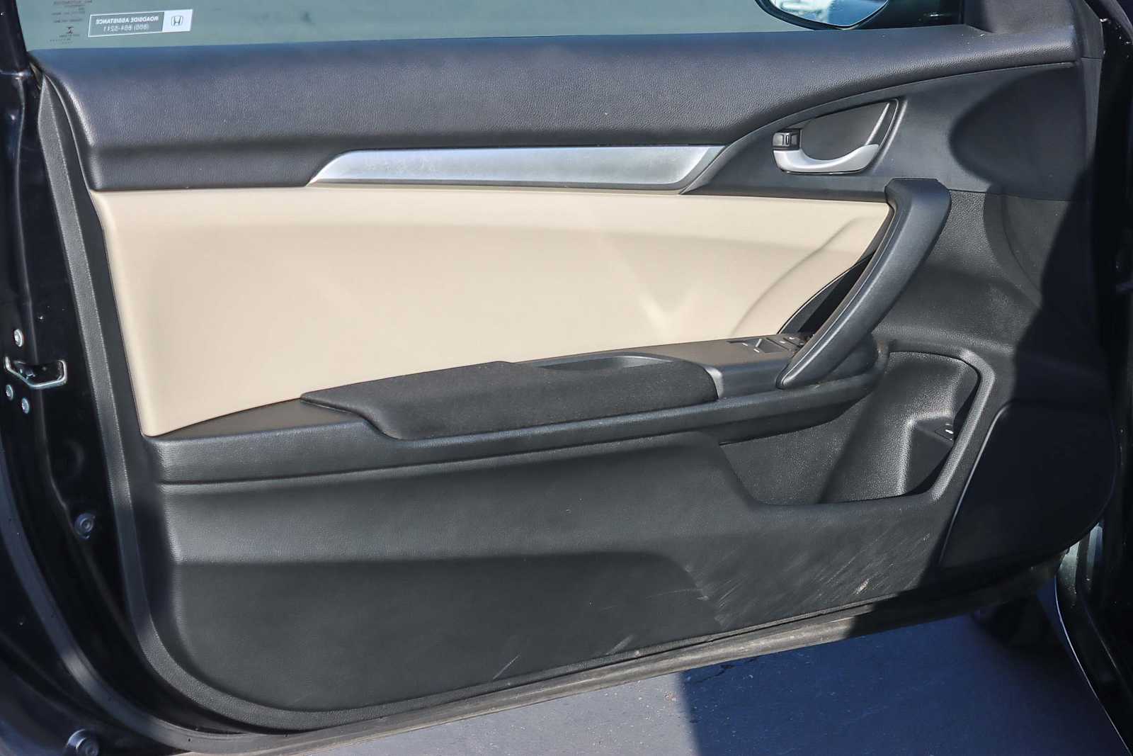 Thumbnail: 2016 Honda Civic - 19